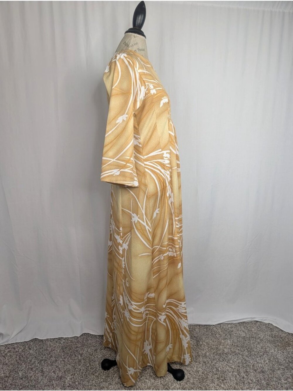 Vintage 60s Hawaiian Maxi Dress Medium Malama Tan Yellow - Picture 7 of 10